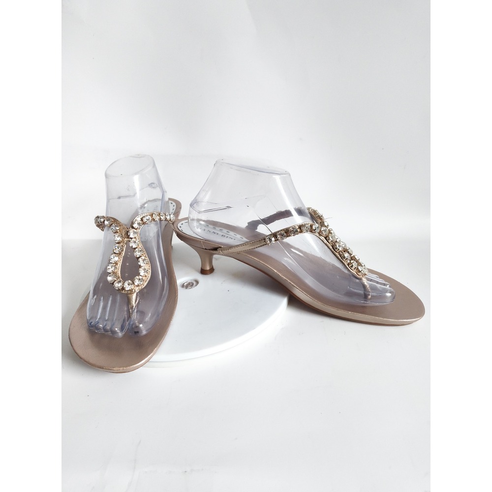 Gianni Bini Kitten Heel Sandals 9.5 Thong Metallic Rhinestone Dressy Form Glam